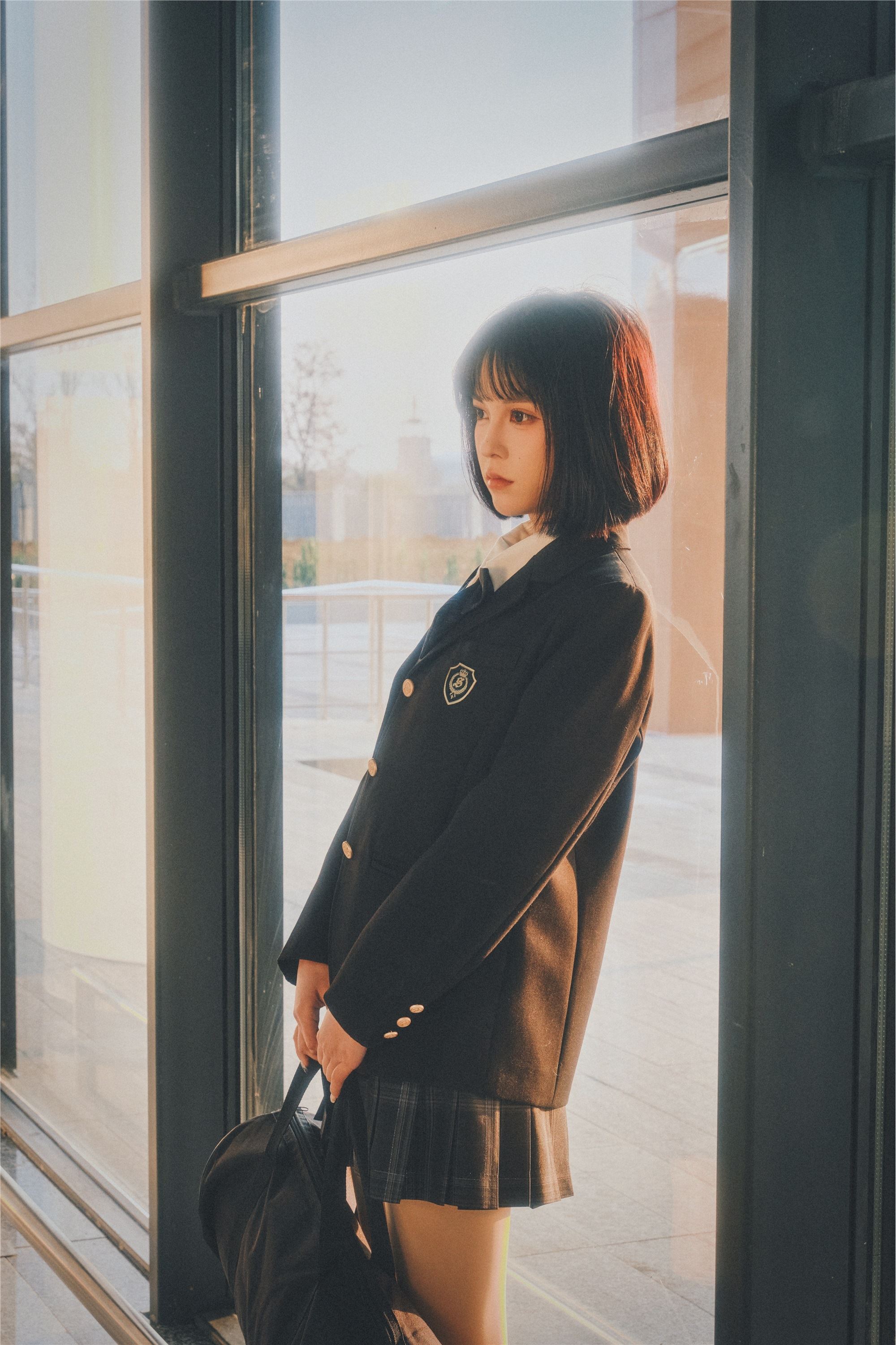 YITUYU 艺图语 2025.03.05 地铁少女 悲伤薯条555